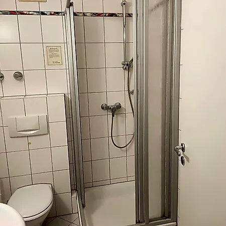 Hotel Zur Eisenbahn 2*