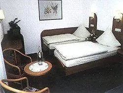 Hotel Zur Eisenbahn Rodgau